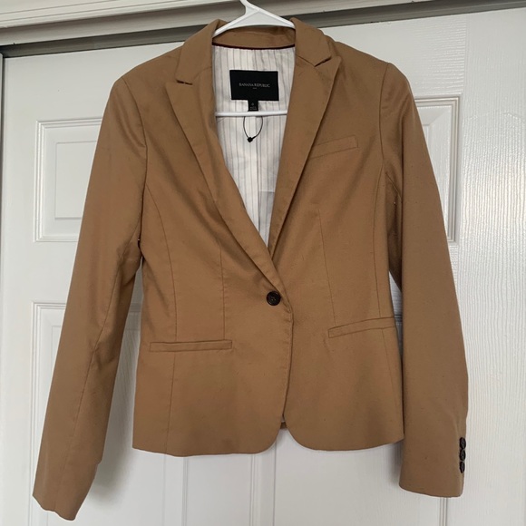 Banana Republic Tan Blazer - Picture 3 of 5